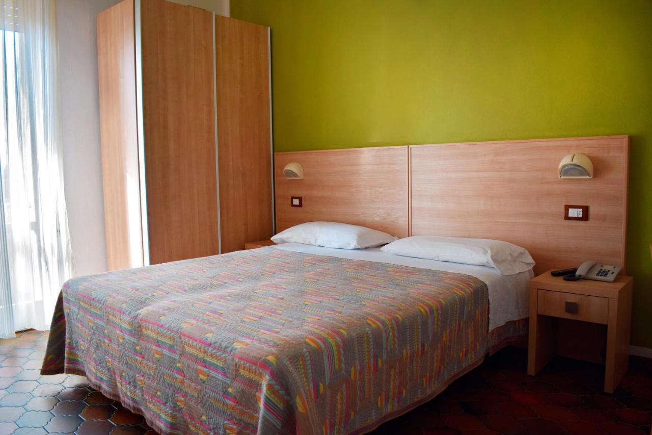 Hotel Gattuccio Cesenatico Exterior foto